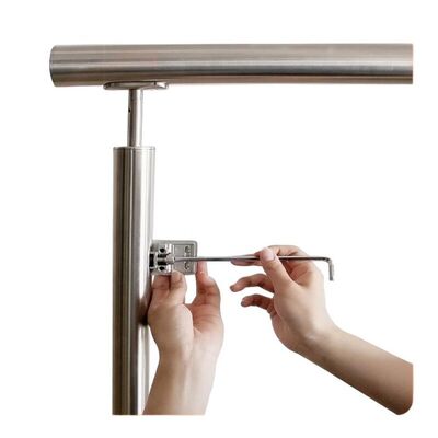 D 모양 무화탄 계단 클립 등급 304 316 스테인리스 스틸 유리 클램프 38.1mm 42.4mm 48.3mm 2' 둥근 레일링